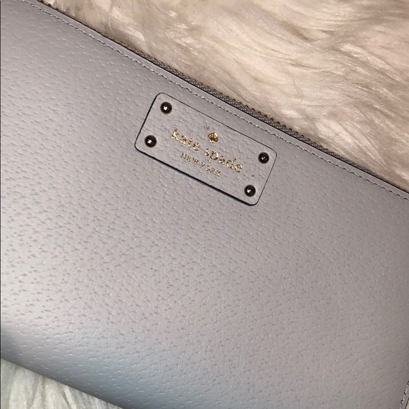 Brand new Kate Spade gray wallet - Picture 2 of 3